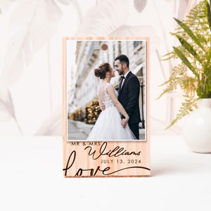 Wedding gift for Couple, Mr and Mrs Wedding Day gift, Personalized Wedding photo frame, Engagement Photo Gift, Newly Engaged  Frame