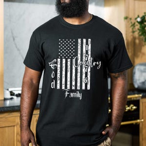 God Family Country Shirts: Patriotische Bella Canvas T-Shirts für Männer und Frauen