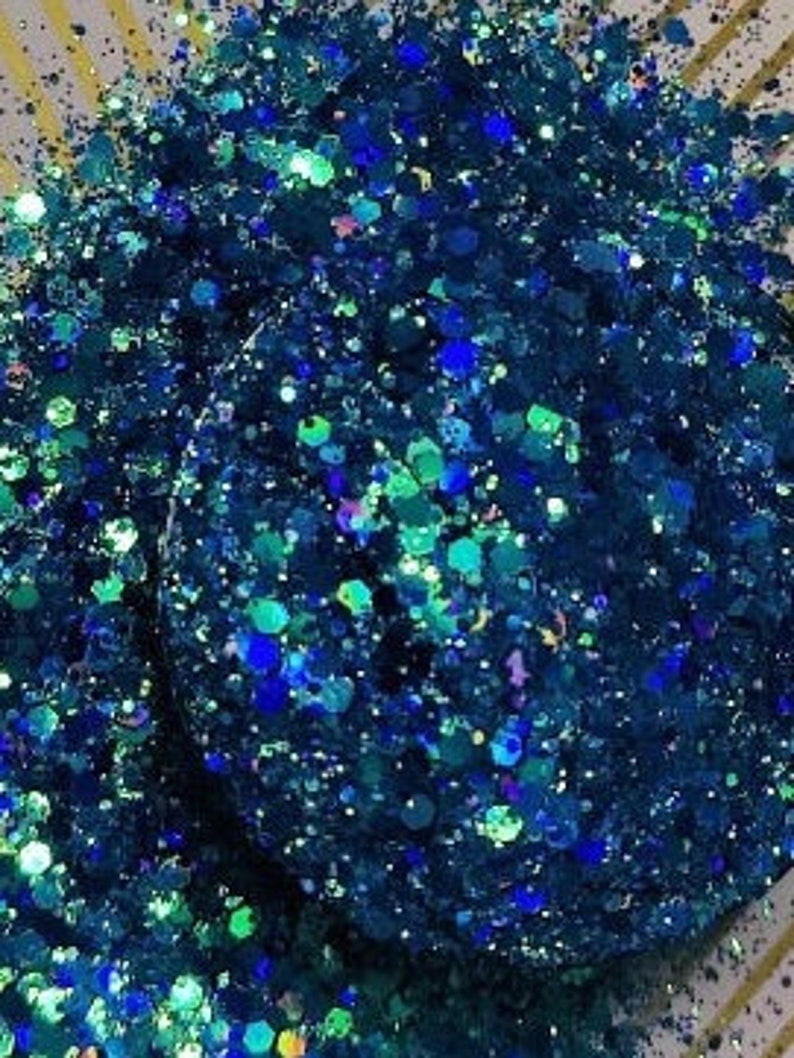 solvent resistant blue color shift glitter