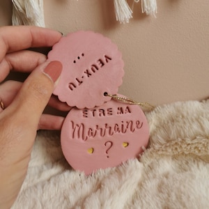 Gift request godmother / godfather - Announcement godmother / godfather - Personalized decorative clay medallion - Hidden message