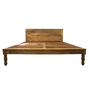 Hand-Carved Mandala King Bed Frame: Solid Mango Wood Platform bild 2