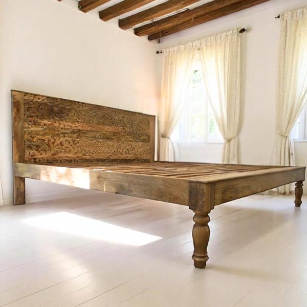 Marco de cama Queen con diseño de mandala tallado a mano: plataforma de madera maciza de mango