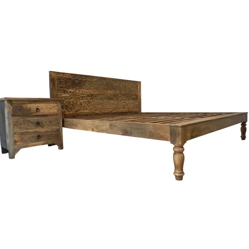 Hand-Carved Mandala King Bed Frame: Solid Mango Wood Platform bild 9