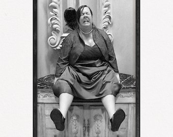 Funny Bathroom Wall Art Bridesmaids Movie Comedy Print for Restroom Decor, Humorous Black and White Wall Art for Men Toilet Room PRINT131
