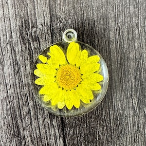 Pressed Flower Tag
