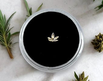 Solid 18k Gold Marijuana Leaf Tooth Gem Charm
