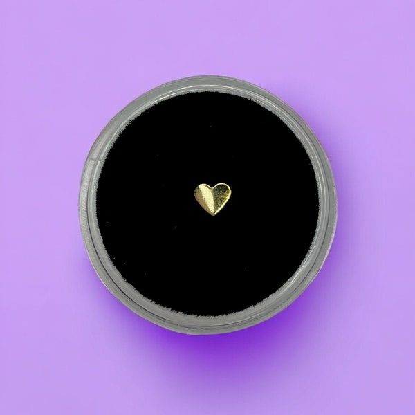 Gold Closed Heart Tooth Gem