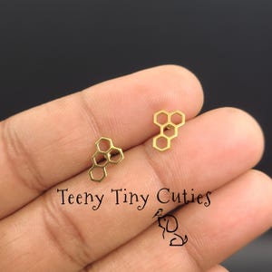 Tiny Honeycomb, Non Tarnish Stainless Steel Earrings. Geometric Style, Push Back Earrings Come In Gold, Rose Gold, Silver & Black Tones.
