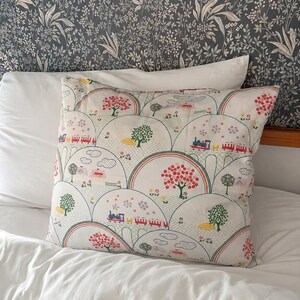 Vintage Kissenbezug 78x68 für Nähen Patchwork oder Kinderkleidung 100% Baumwolle 160x70 aufgetrennt.