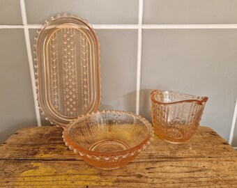 Rosalin Pressglas Milchkanne und Zuckerdose auf Tablett Vintage Art Deco