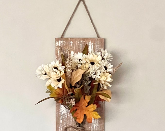 Fall Home Décor, Farmhouse Fall Décor, Rustic Fall Décor, Daisy Mix Bush Wall Hanging, Door Hanger, Fall Wall Décor, Fall Porch Décor