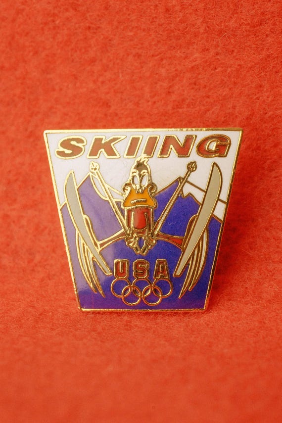 Vintage Daffy Duck Skiing USA Olympic Enamel Pin, 1998 Warner Bros Licensed Merchandise