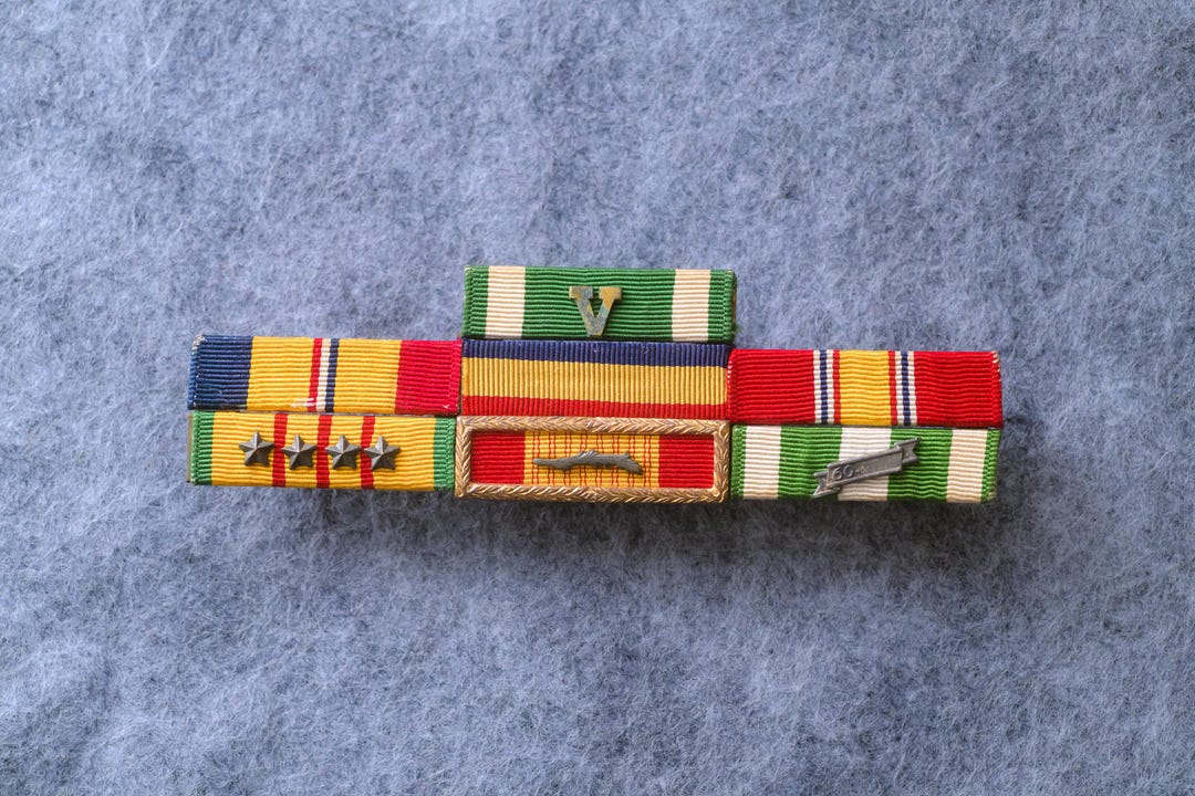 Vietnam Service Ribbon Bar With Valor Device, Campaign Stars, Gallantry ...