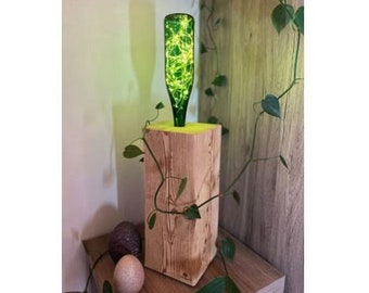 Modern Rustikale Altholz Balken Stehlampe mit Glasflasche und Lichterkette geölt / natur Upcycling GROß