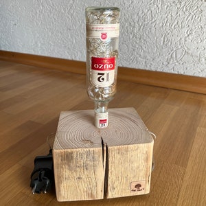 Modern Rustikale Altholz Balken Stehlampe mit Glasflasche und bunter Lichterkette geölt / natur Upcycling KLEIN 画像 4