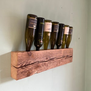 Modern Rustikales Altholz Balken Weinregal handgemacht, Bar Regal, Weinflaschenhalter natur / geölt mit Befestigungsmaterial Bild 3
