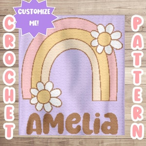 Könnte beinhalten: Ein Häkelmuster für einen Regenbogen mit Gänseblümchen und dem Namen Amelia. Das Muster ist anpassbar und kann verwendet werden, um eine Decke oder andere gehäkelte Gegenstände zu erstellen.