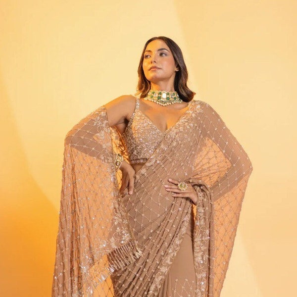 Bollywood Saree für Frauen, braune Saree Bluse, Georgette Saree mit Designer Bluse, Party Wear Saree, Promi Wear Sari für die Hochzeit