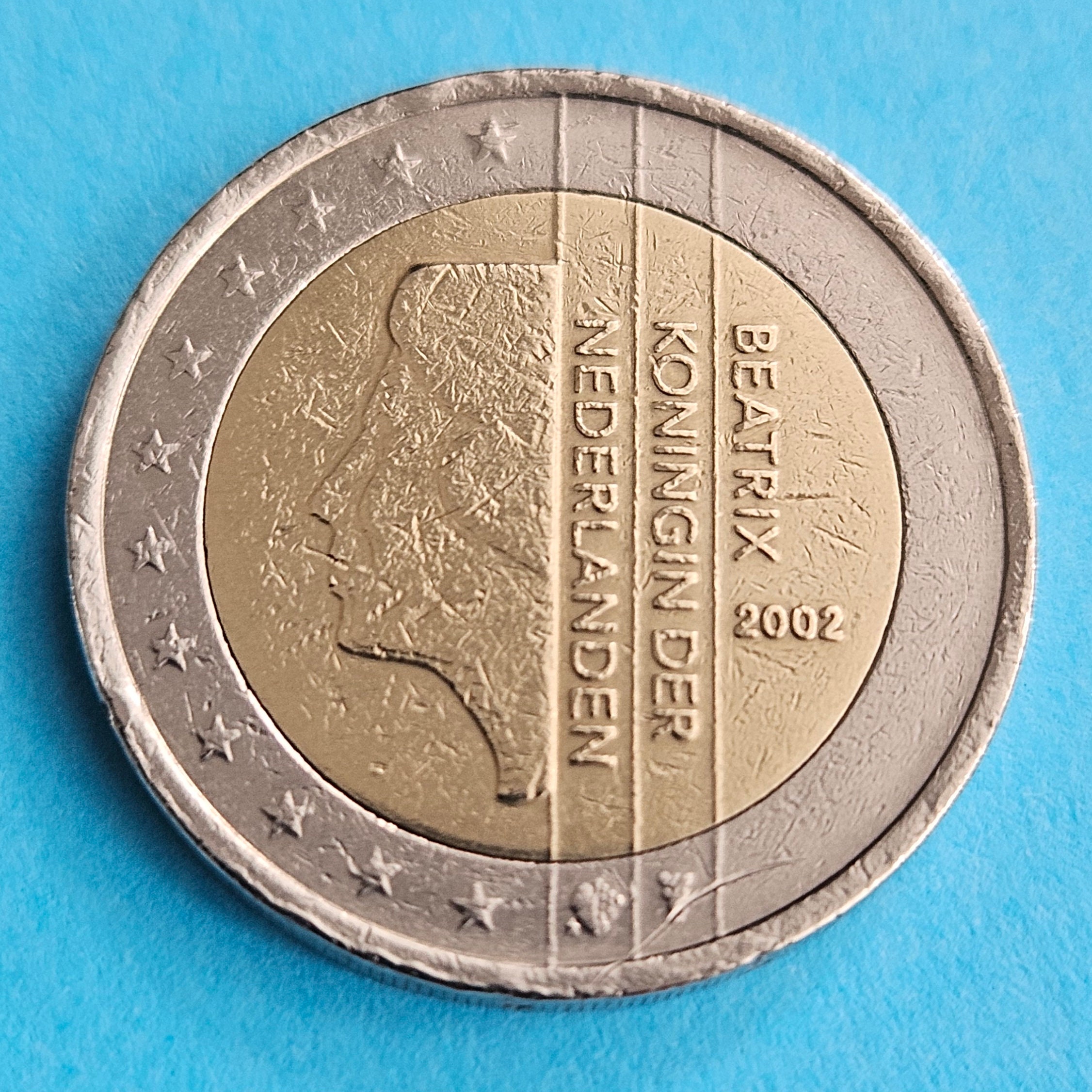 2 Euro Coin - Holland - 2002 - Beatrix - Queen of the