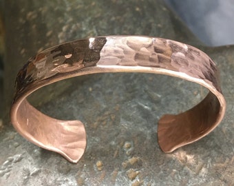 Handcrafted bracelet, pure copper, fine hammered (11mm wide)