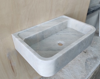 Lavabo de pared de mármol de Carrara: tocador flotante moderno de 61 cm de ancho