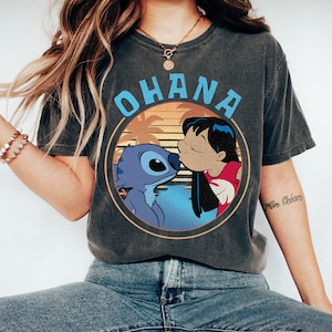 Maglietta Ohana Disney Lilo e Stitch, maglietta retrò anni &#39;90 Stitch Ohana significa famiglia, outfit coordinati per la famiglia per il viaggio a Disneyland, Magic Kingdom