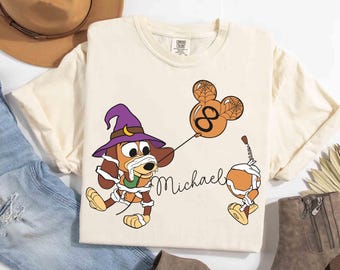 Camiseta personalizada de Halloween de Slinky de Toy Story de Disney con nombre y edad para perros, camiseta de Slinky bruja de Toy Story de Pixar, camiseta a juego para la familia para el viaje a Disneyland.