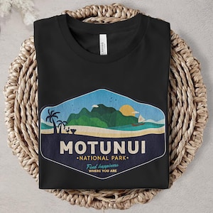 Camiseta de la película Moana de Disney, Camiseta del Parque Nacional Motunui de Disney Moana: Encuentra la felicidad donde estás, Camiseta a juego para la familia en Disneyland imagen 1