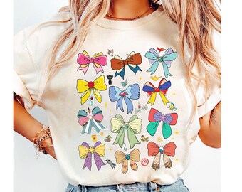 Camiseta de princesas Disney con lazos coquetos en acuarela, camiseta de Ariel, Blancanieves, Cenicienta, Aurora y Bella de Disney, camiseta a juego para el viaje a Disneyland para toda la familia.