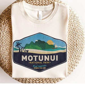 Camiseta de la película Moana de Disney, Camiseta del Parque Nacional Motunui de Disney Moana: Encuentra la felicidad donde estás, Camiseta a juego para la familia en Disneyland imagen 2