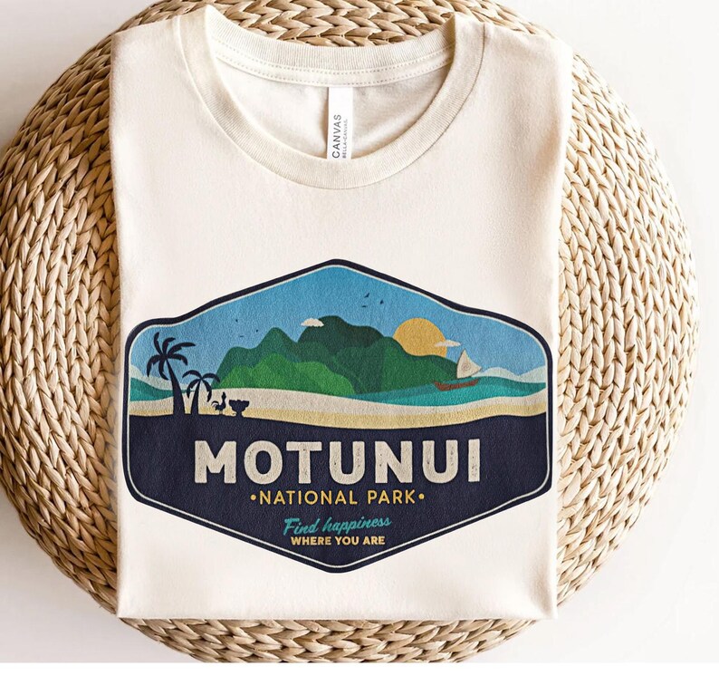 Camiseta de la película Moana de Disney, Camiseta del Parque Nacional Motunui de Disney Moana: Encuentra la felicidad donde estás, Camiseta a juego para la familia en Disneyland imagen 2