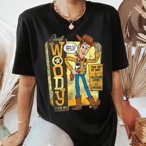 Camiseta de muñeco parlante del Sheriff Woody de Toy Story de Disney Pixar, camiseta de conjuntos familiares a juego para el viaje a Disneyland, camiseta de Magic Kingdom de Walt Disney World imagen 3