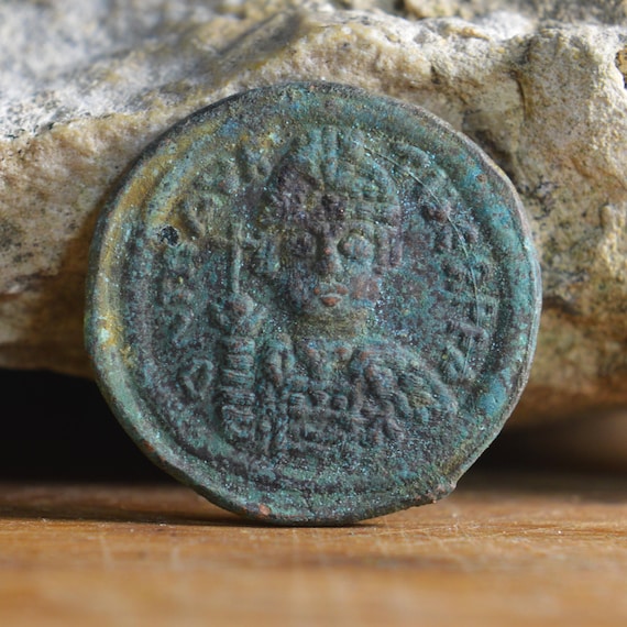 Byzantine Empire Æ Follis - Maurice Tiberius, Mint Constantinople Bronze Coin