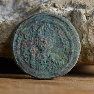 Byzantine Empire Æ Follis - Maurice Tiberius, Mint Constantinople Bronze Coin