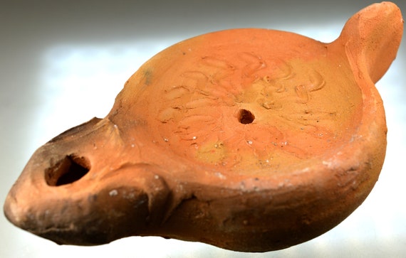 Roman Clay Oil Lamp with Handle, Pottery Oil Lamp, Terracotta Artificial Light