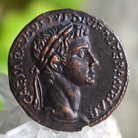Roman Æ Sestertius of Augustus (Avgvstvs), Caivs Octavivs Caepias Thvrinvs Bronze Coin