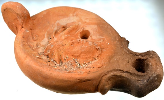 Roman Clay Oil Lamp with Handle, Pottery Oil Lamp, Terracotta Artificial Light