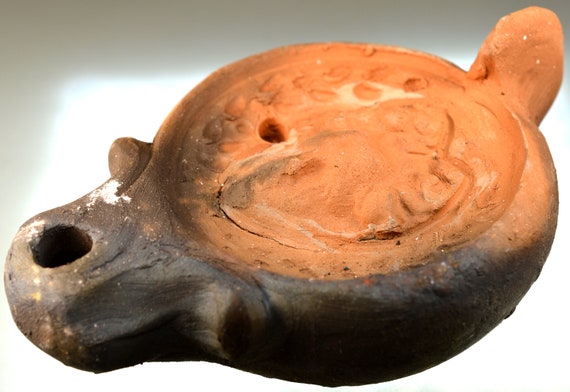 Roman Clay Oil Lamp with Handle, Pottery Oil Lamp, Terracotta Artificial Light