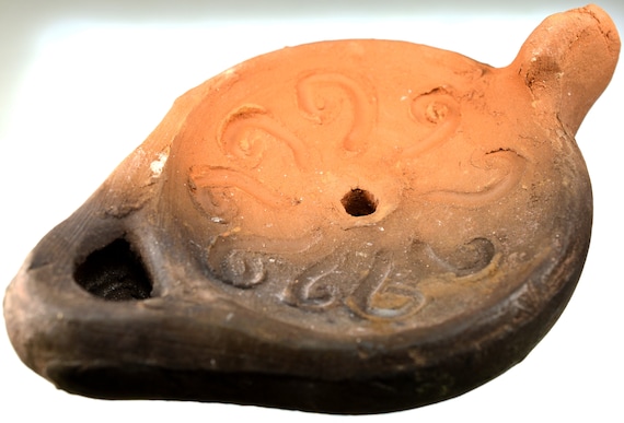 Roman Clay Oil Lamp with Handle, Pottery Oil Lamp, Terracotta Artificial Light