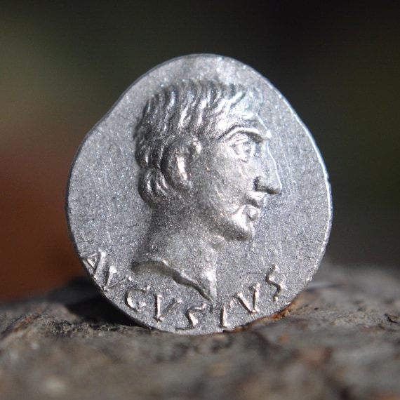 Silver Roman Denarius of Augustus Armenia Capta, Avgvstvs Caivs Octavivs Caepias Thvrinvs Solid Silver Coin