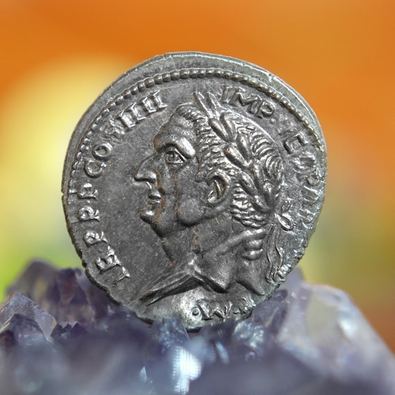 Silver Roman Aureus of Vespasianus / Titvs Flavivs Vespasianvs Solid Silver Coin