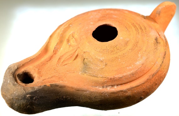 Roman Clay Oil Lamp with Handle, Pottery Oil Lamp, Terracotta Artificial Light