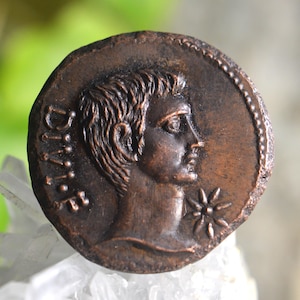 Roman Æ Sestertius of Caius Divos Julius Caesar Augustus by Octavian Bronze Coin