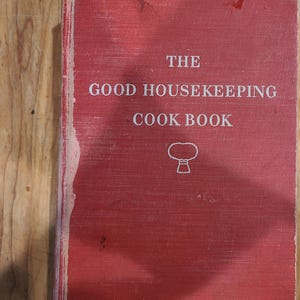 The Good Housekeepeing Cook Book 1949 Vintage Cookbook of the 1940s