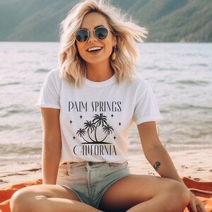 Camiseta gráfica de Palm Spring California / Camiseta gráfica retro de Palm Springs / Camiseta de viaje de Palm Springs / Recuerdo de Palm Springs California