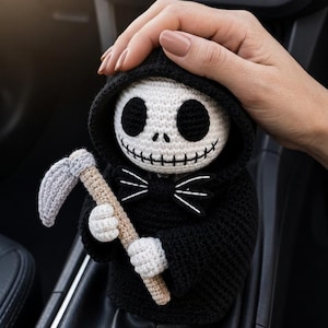 Handgefertigter gehäkelter Totenkopf-Schalthebelbezug, Auto-Innenausstattung mit Skelett-Kapuze