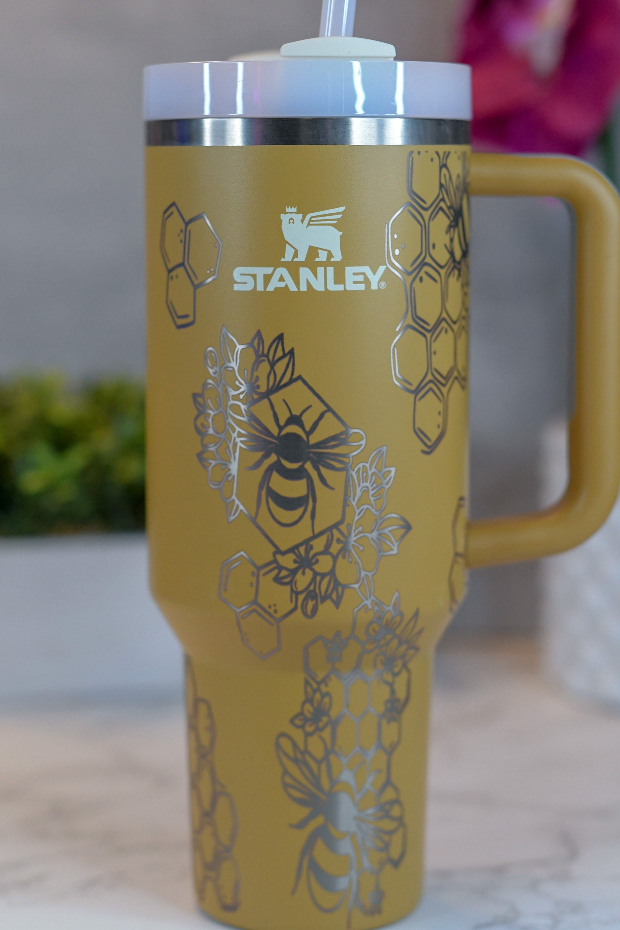 40oz Engraved Bee Keeper, Honey, Floral, Tumbler With Handle, Stanley –  ChiqueCreations