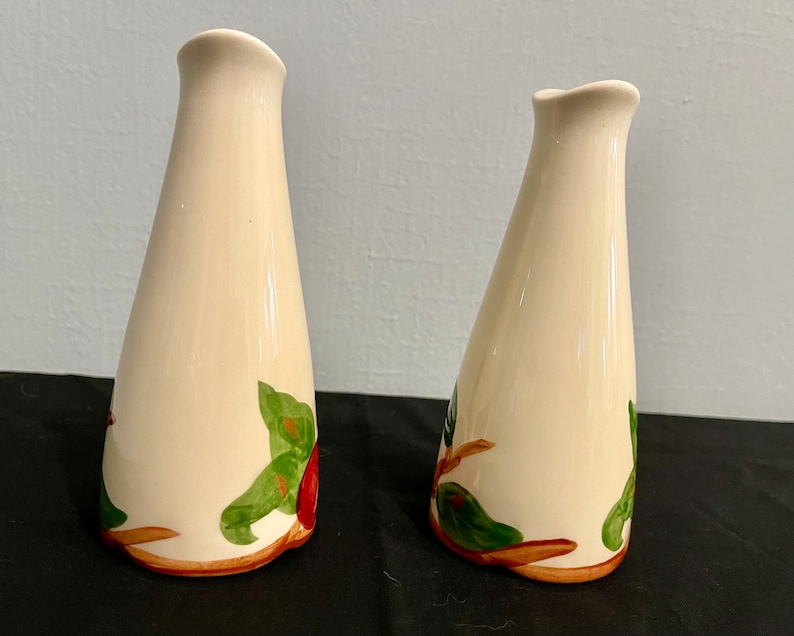 Franciscan Apple Orchard Salt and Pepper Shakers - Thumbnail 3