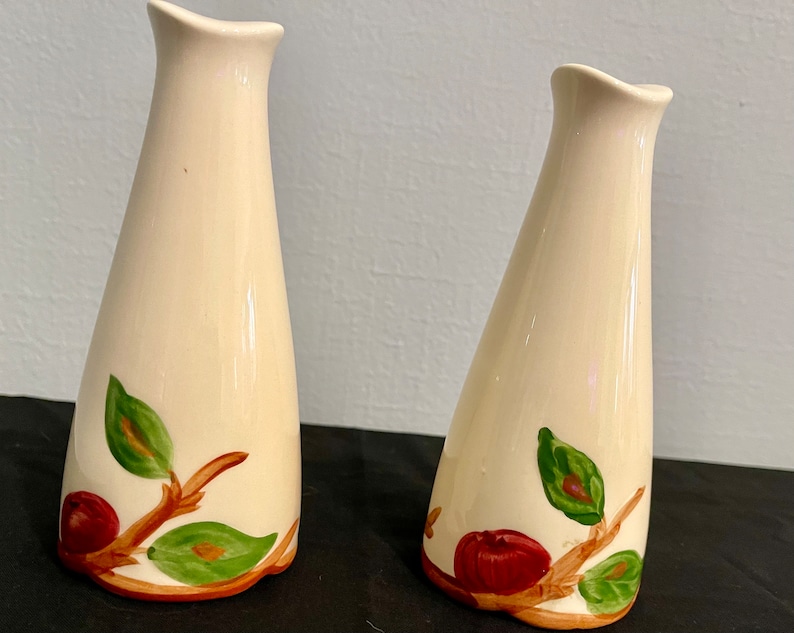 Franciscan Apple Orchard Salt and Pepper Shakers - Thumbnail 4