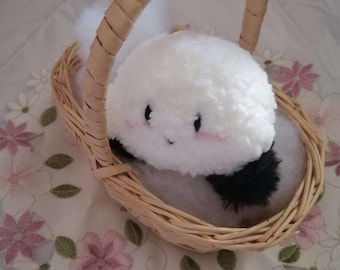 Muñeco de peluche de Kirby monocromático hecho a mano, de crochet, con decoración artística, cara de píxel amigurumi